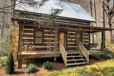 Image de Chinkapin Gap on Betty's Creek - 1br + Open Sleeping Loft w/ 1/2 Bath