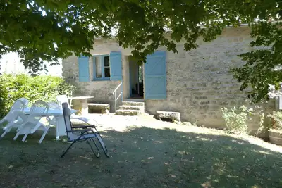 Image de Maison typique, au calme, dans le nord Aveyron