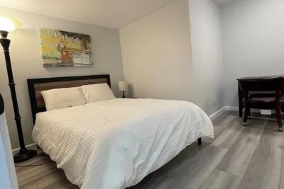 Image de Private 3 bedroom/2bath basement apartment with private entrance in Fairfax, Va