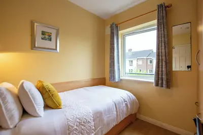 Image de Central 4-Bedroom Home, Galway