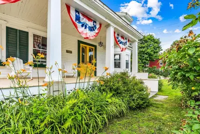 Image de The Bridgewater Inn | Historic Home | Fireplaces