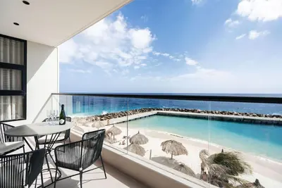 Image de Majestic 2-Bed Ocean View Suite by Bocobay