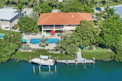 Image de Golfside Tropical Retreat With Heated / Cooled Pool