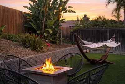 Image de Vista Paradise - Firepit, 10Miles2Beach, Workspace