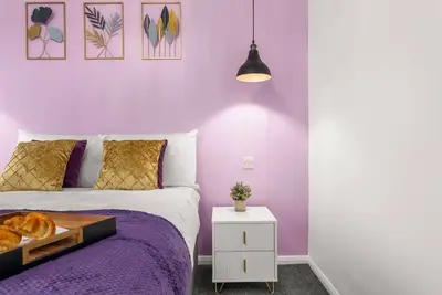 Image de Near Airport & Tram • Fast City Access • Free Parking