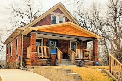 Image de Craftsman house near downtown Kc and Mci airport