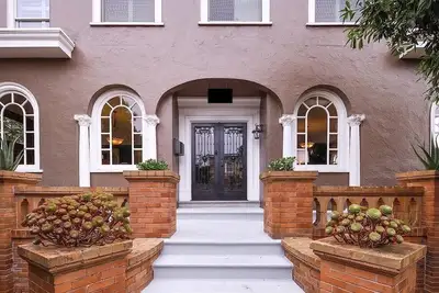 Image de Summer '26 Fixed Term Furnished Rental - Full House - Prime West Portal Location