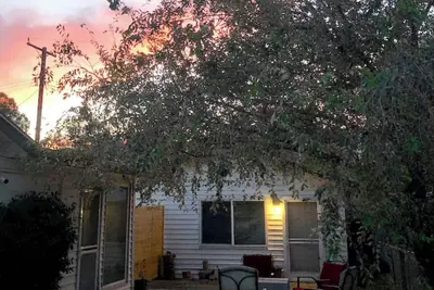 Image de Wildflower Inn - Cozy Adventure Awaits!