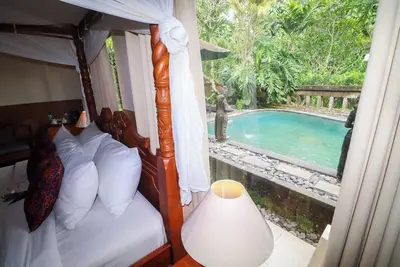 Image de Suite avec vue sur le jardin à Ubud : séjour relaxant au bord de la piscine