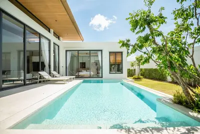 Image de Modern Pool Villa in Tranquil Chalong Phuket