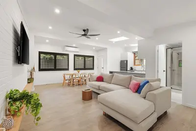 Image de Beachside Escape | 100m to Beach | Walk to Cafés