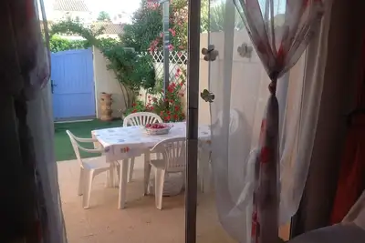 Image de Coquette villa avec piscine