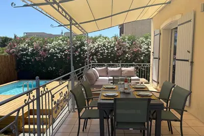 la villa Arly, Arles piscine