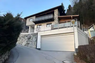 Image de Chez Kompis : appartement confortable avec vue sur les toits de Jenbach