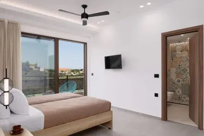 Image de O-Cyanea Villa: Luxurious 4-Bedroom Retreat with Heated Pool in Kournas