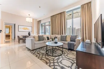 Image de Stylish 2br with Burj Khalifa Views, Minutes from Marine Transport Station