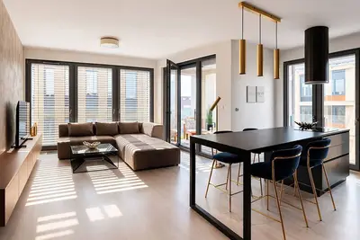 Image de Stylish 2bdr Apartment with Free Parking & Terrace by EasyBNB Premium