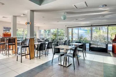 Image de Le Domaine des Grands Lacs*** M48s