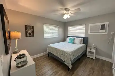 Image de Marvelous 1br Suite w/full kitchen on Clearwater Beach\nUnit 1