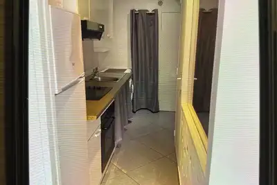 Image de Studio les pieds dans l’eau et vue montagne. Animaux de compagnie acceptés