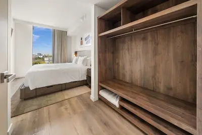 Image de Domus Private 1br Escape w Balcony. Your Next Space