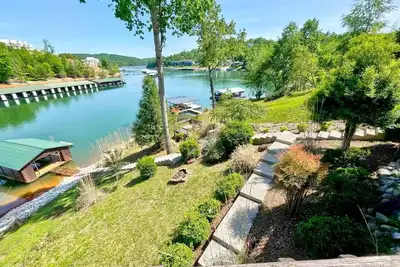Image de Swihart Ii: Lakefront (No Wake), Hot Tub, Dock, 10