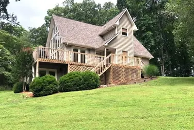 Image de Cinci 5: Firepit, Pool Table, Covered Dock