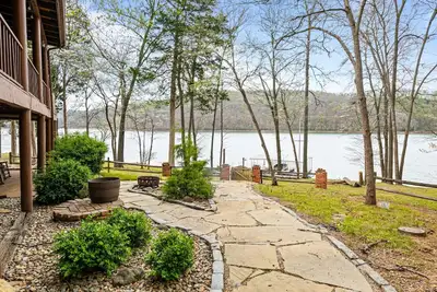 Image de Deer Haven: Lakefront, Gentle Slope, Private Dock