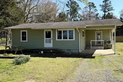 Image de Charming 3 bedroom Getaway-Family Friendly-Firepit