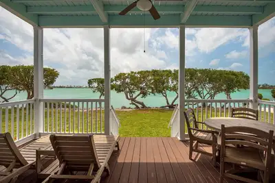 Image de Villa with Resort Amenities | Full Kitchen