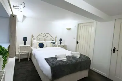 Image de Old Corner Barn | Stylish Lake District Retreat for 6