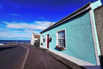 Image de Butterlump Cottage - coastal cottage next to the beach with private hot-tub.