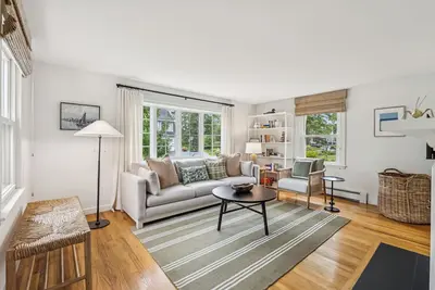 Image de Charming Coastal Falmouth 2br Retreat – Minutes to Portland