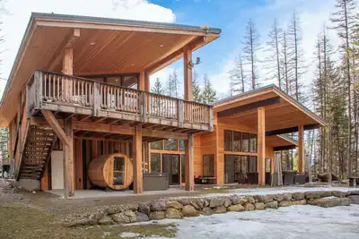 Image de New! Hot Tub, Sauna, Dog Friendly, 2 Living Spaces Near Whitefish & Glacier