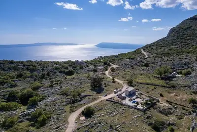 Image de Maison pour la famille avec la piscine Biokovo, Makarska (K-25194)