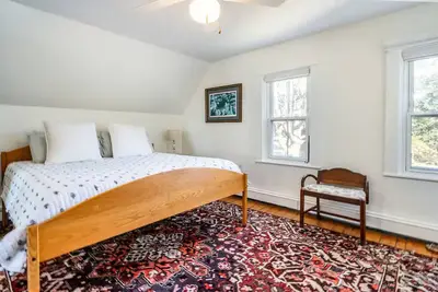 Image de Cape Cod Compound Near Sesuit Harbor