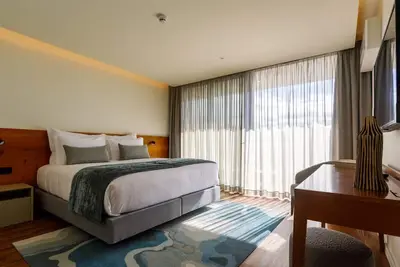 Image de Spacious Superior Apartment in Lisbon with Balcony and Scenic Shipyard View