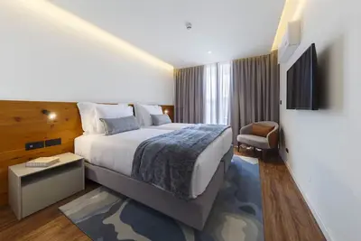 Image de Bright Superior 2-Bedroom Apartment with Shipyard View | Lisbon Retreat