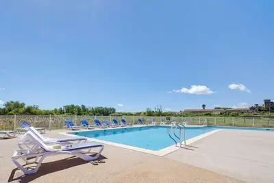 Image de Jolie Maison | Votre Havre de Paix à Colombiers