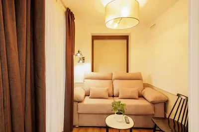 Image de Appartement Arenal Séville : 2 chambres, piscine et accès adapté