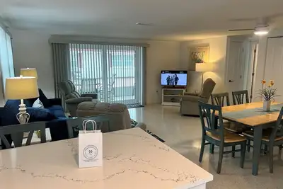 Image de A06 - Unwind Where the Ocean Meets the Sky