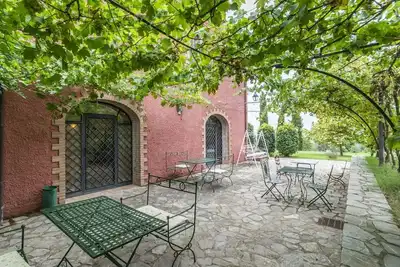 Image de Chambre avec piscine privée, Wifi, climatisation, Tv, véranda, animaux admis, près de Pérouse