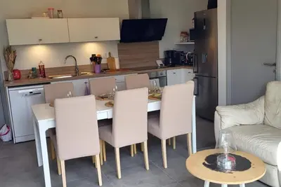 Image de Gîte Bord de Mer La Guichardière : Terrasse Commune, Jardin Privé et Wi-Fi à Pirou