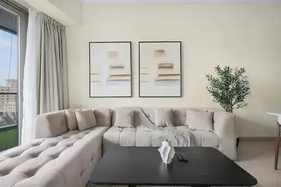 Image de Stylish 2br w Study and City Views