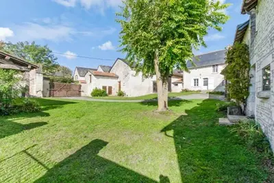Image de Homerez - Maison familiale 5 chambres à Assay avec jardin
