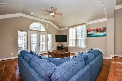 Image de Fully Furnished 3br / 3ba Home Near Medical Center