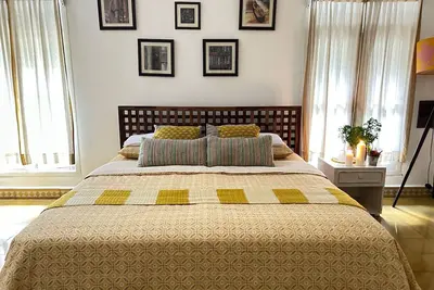 Deluxe Garden King Room