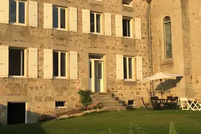 Image de Maison  'Lilas Rose' 300m², 12 p, jardin privé et barbecue