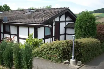 Image de Maison de vacances Hennesee avec vue sur la montagne, terrasse privée et Wi-Fi