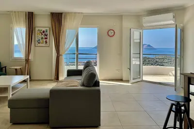 Image de Lacivert Apart - Modern House with 180 Degree Unique Kaş View